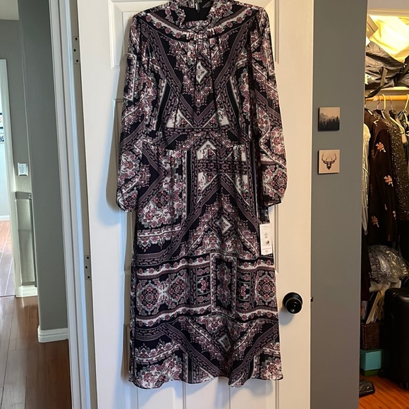 Julia Jordan Floral Midi Dress - Picture 2 of 4